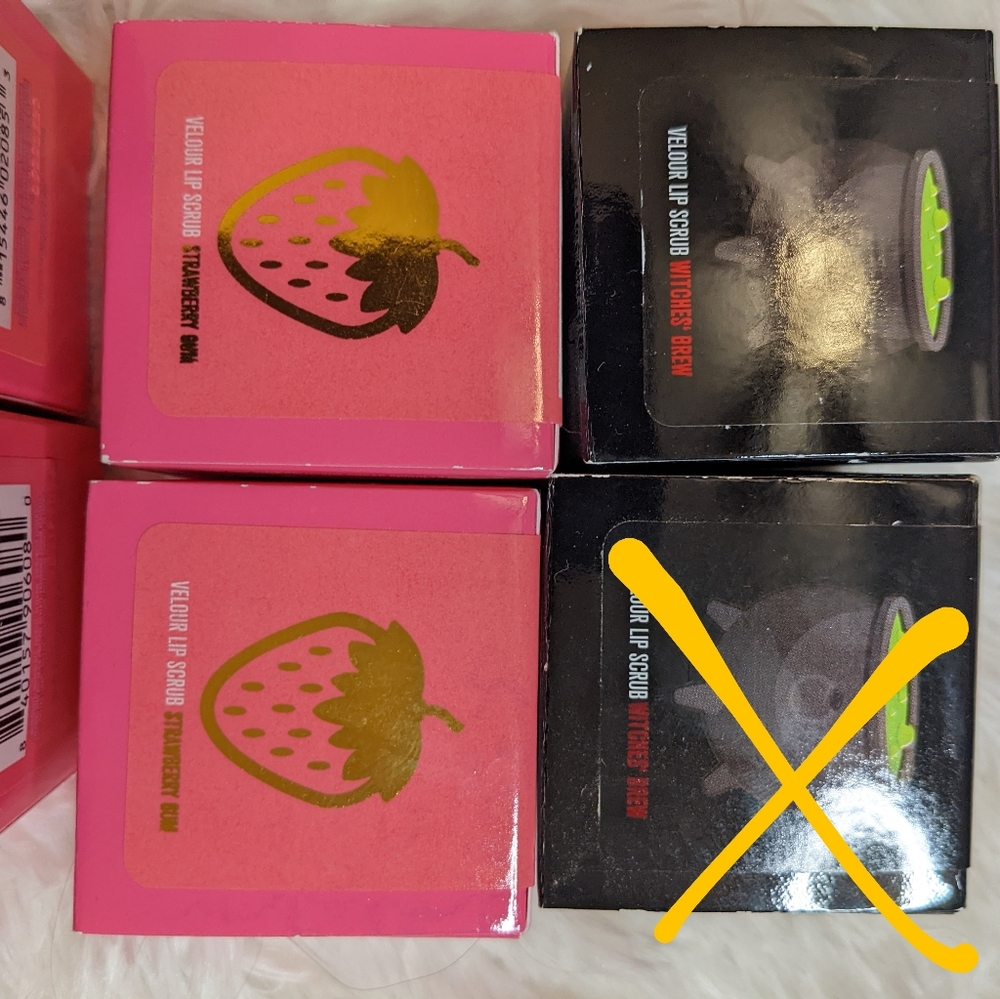 COPY - Jeffree Star Lip scrubs - pick one